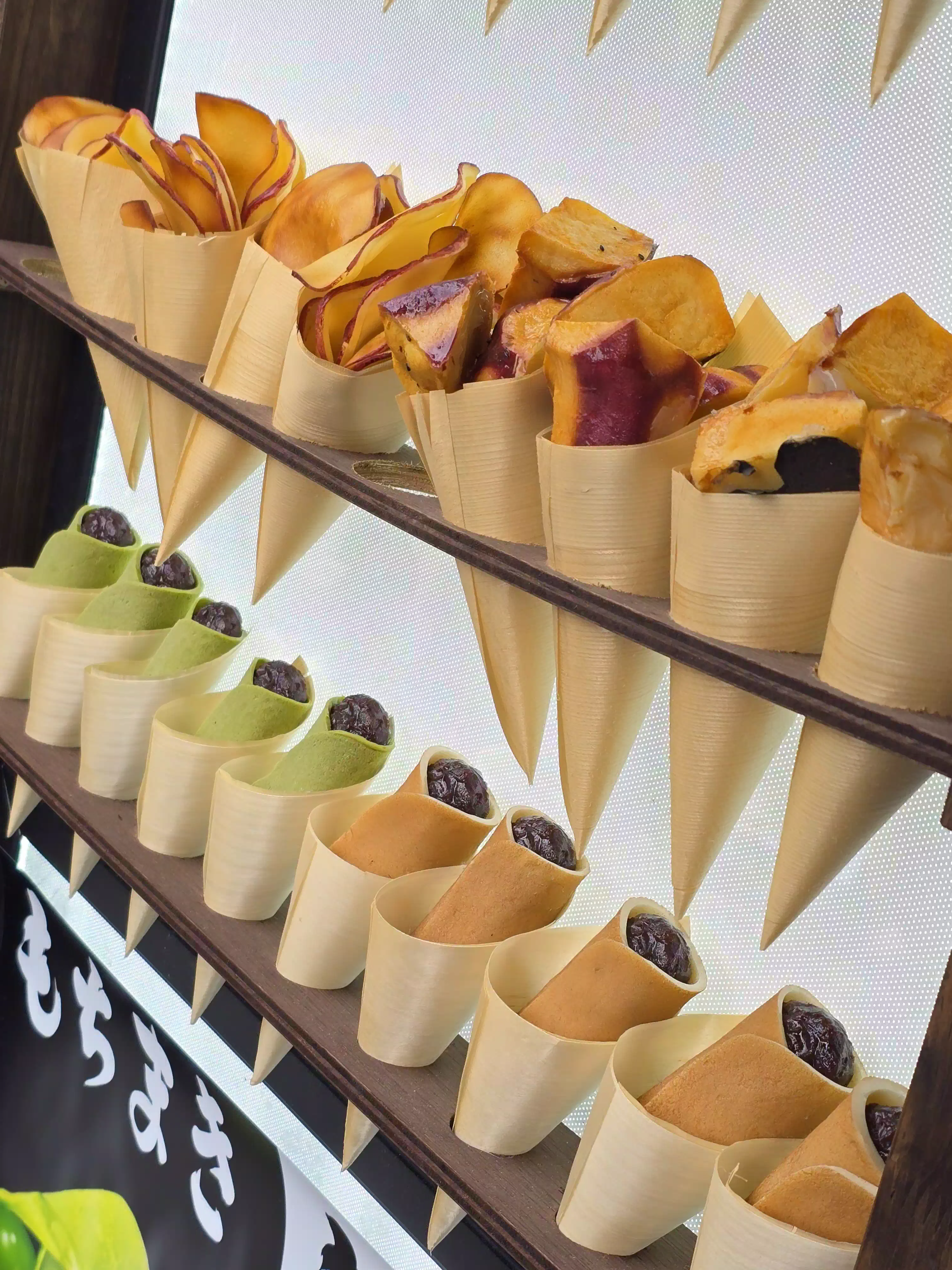 당고 외에도 많은 간식 There are many snacks besides dango.