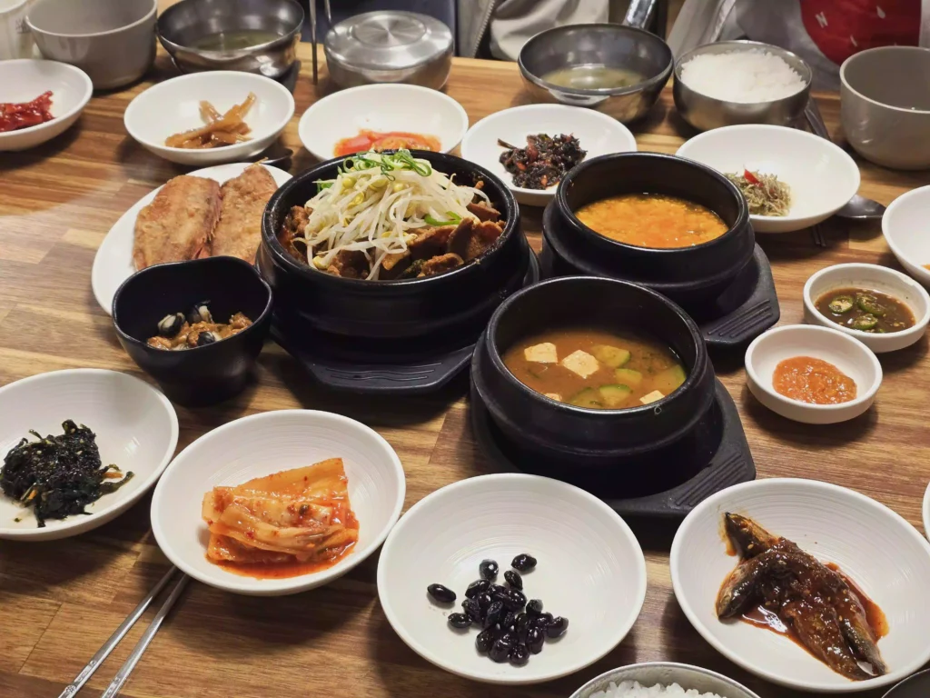 경주 정록쌈밥 제육정식 Gyeongju Jeongnok Ssambap Jeyuk Jeongsik