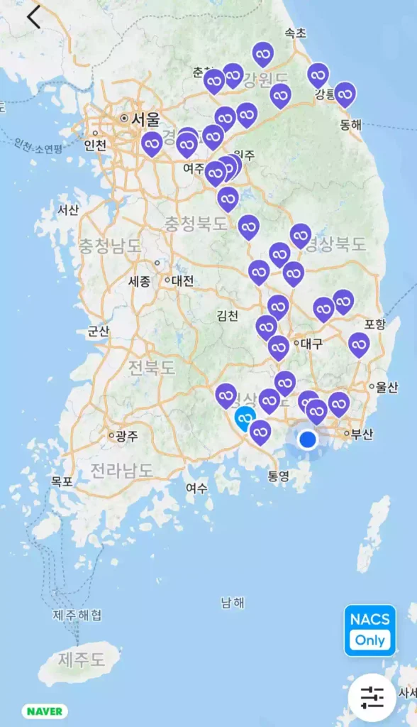 NACS 전기차 충전이 가능한 고속도로 워터 충전소 NACS highway Watercharging station capable of charging electric vehicles