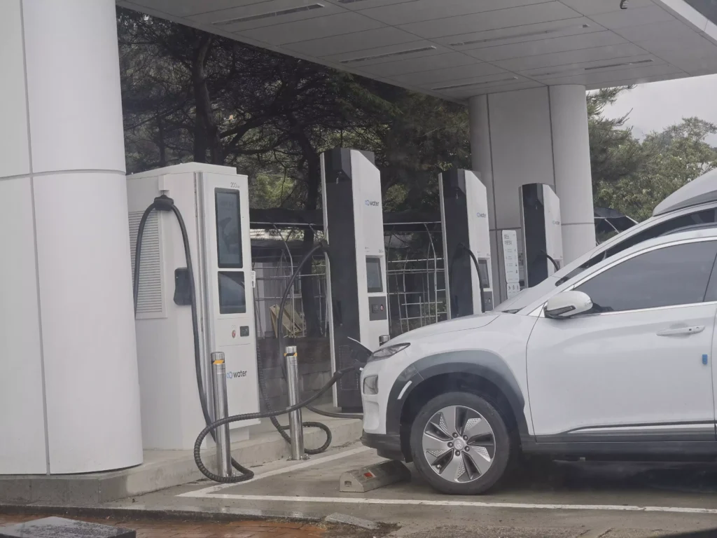 문경 휴게소 창원방면 워터전기차충전소 Mungyeong Rest Area Changwon direction Water Electric Vehicle Charging Station