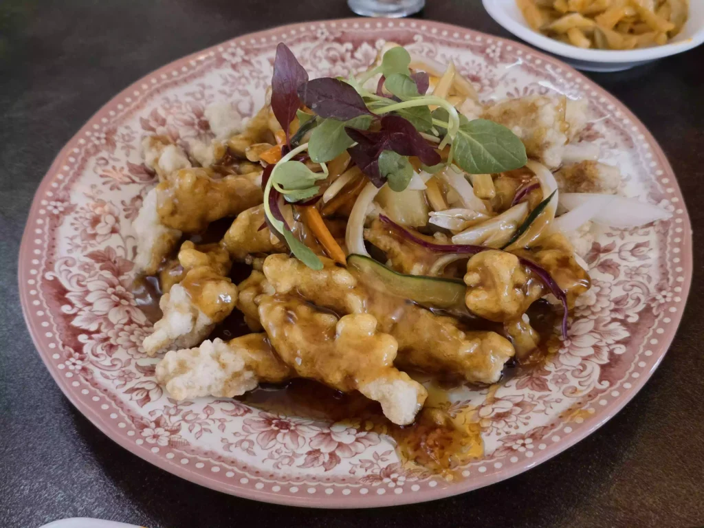 진해 진해반점 탕수육(소) Jinhae Jinhae Banjeom Sweet and Sour Pork (Small)